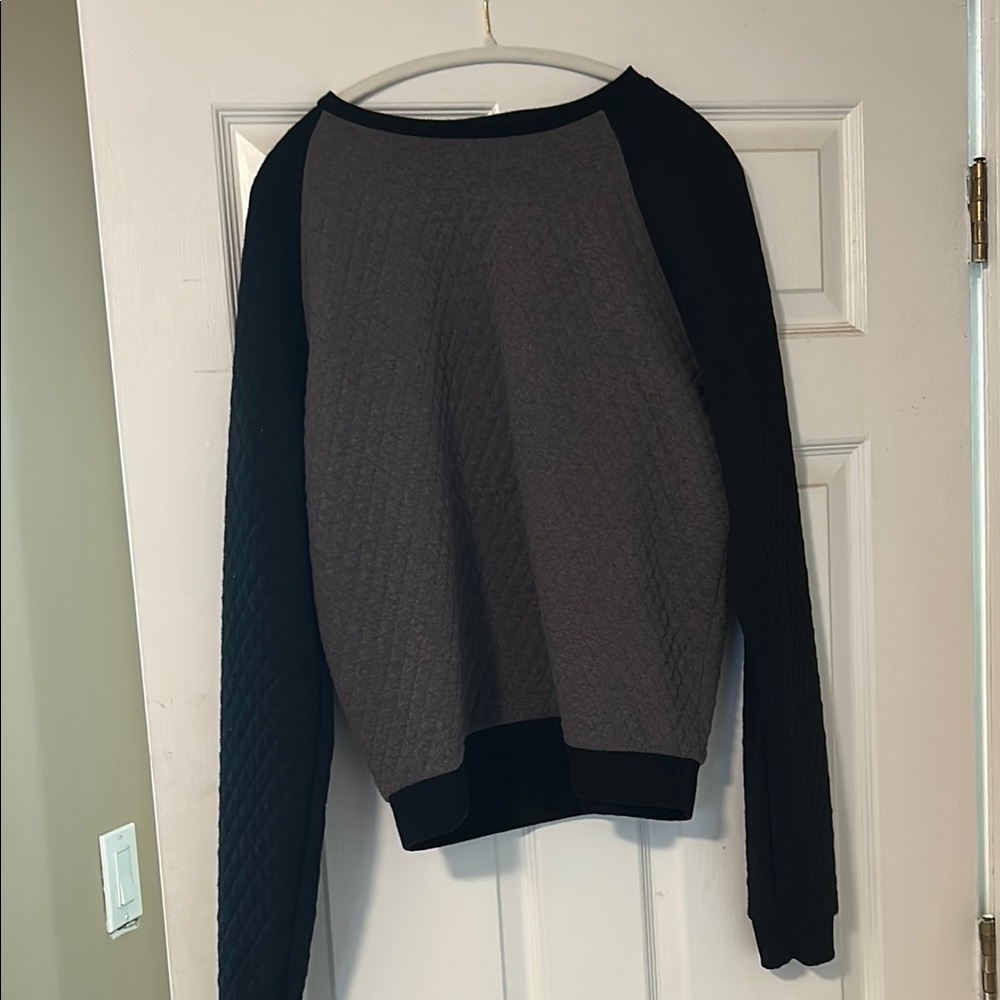 Connection 18 Black and Gray Crew Neck Sweater